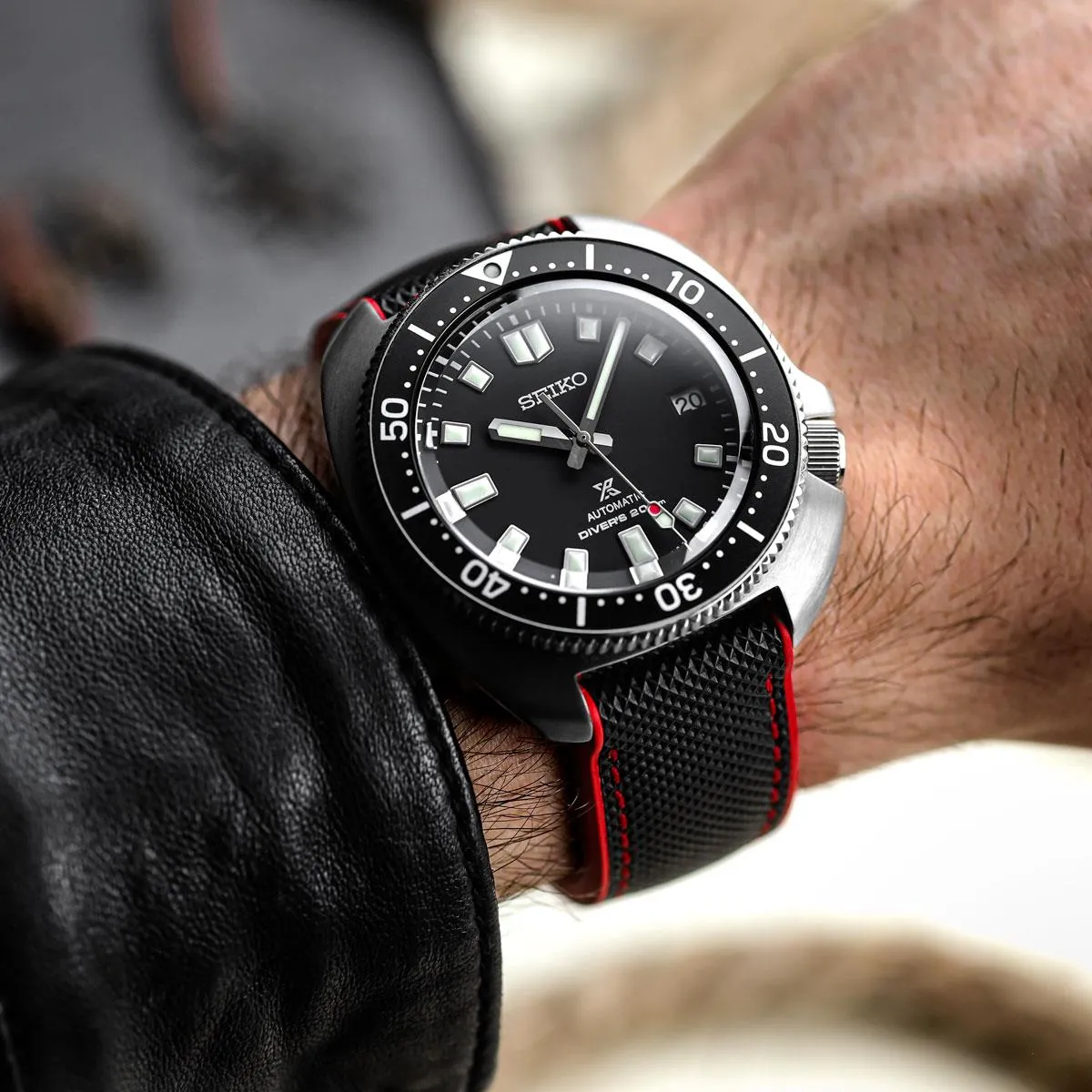 ANVIL FKM Rubber Watch Strap - Black / Red