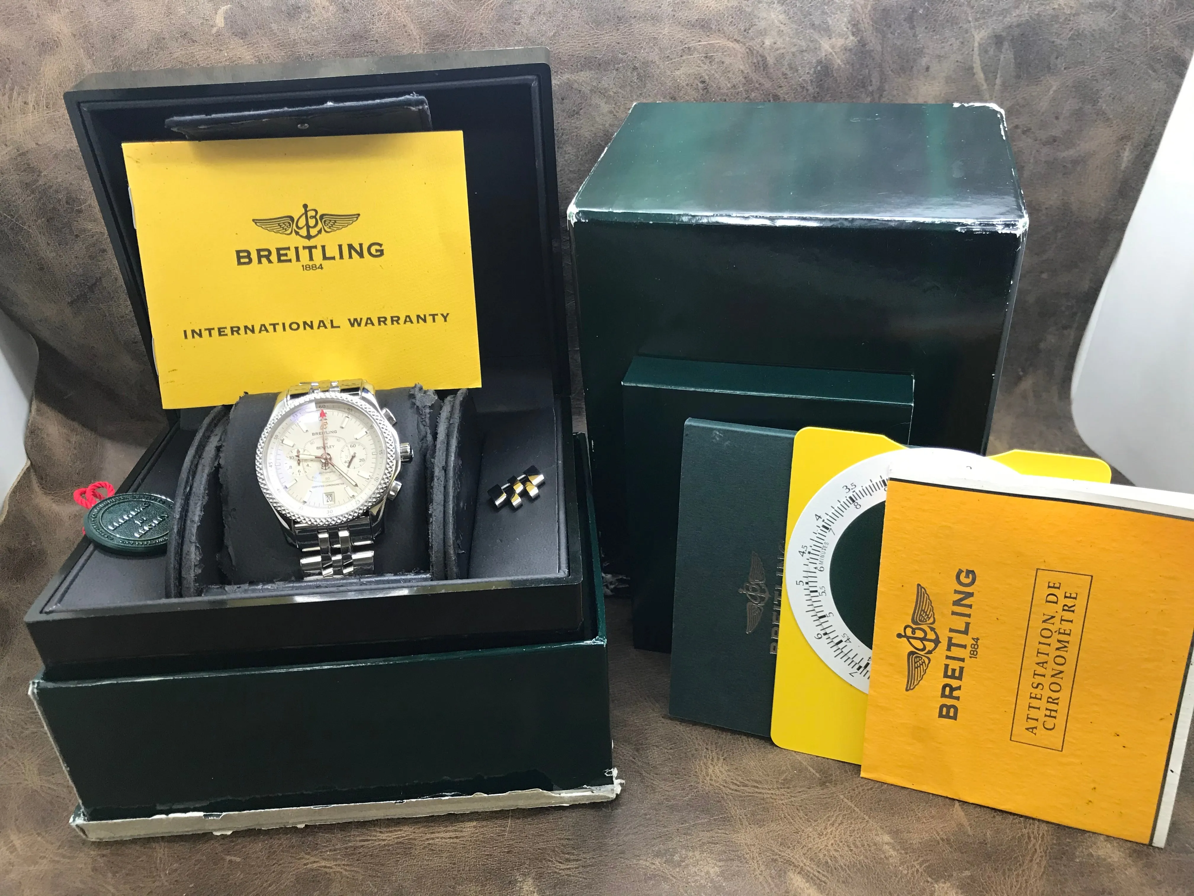 Breitling Bentley P2636212/G611 Silver-white Dial Automatic Men's Watch