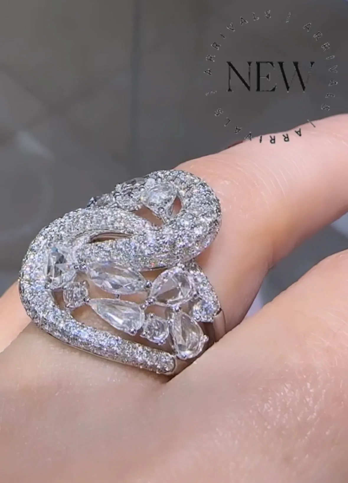 Glamorous 3.90ct tw Diamond Rose-Cut Mix-Shape Fancy Cocktail Ring