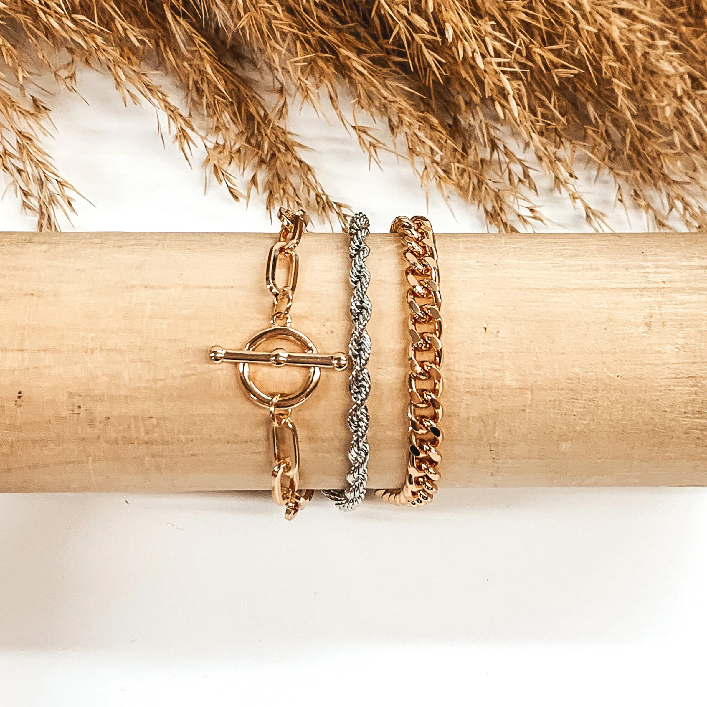 Multi Chain Magnetic Bracelet in Gold/Silver