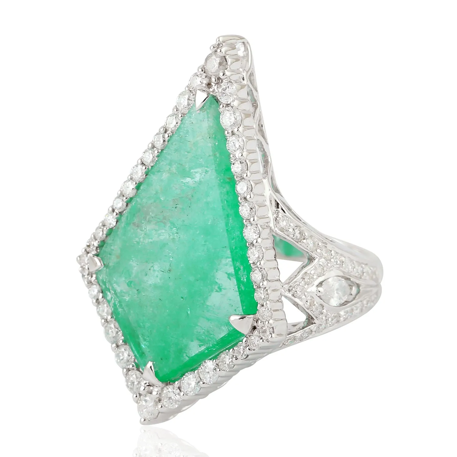 Natural Kite Cut Emerald Prong Diamond 18K White Gold Beautiful Ring For Birthday Gifts